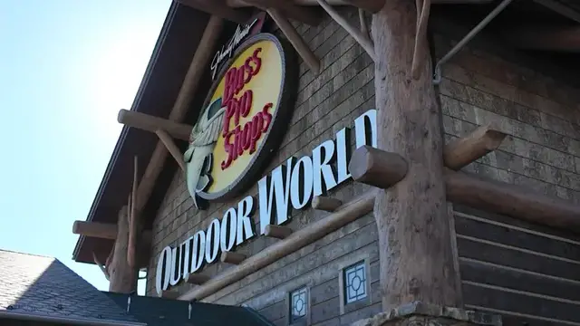 Video thumbnail for Bass Pro Shops hiring 120 workers ahead of Sayreville opening