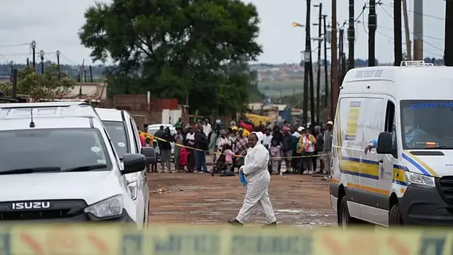 Video thumbnail for 9 killed, 10 wounded in South Africa pub shooting