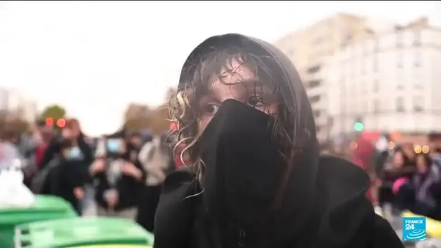 Video thumbnail for France: Student protesters want to "keep the pressure up on the government"