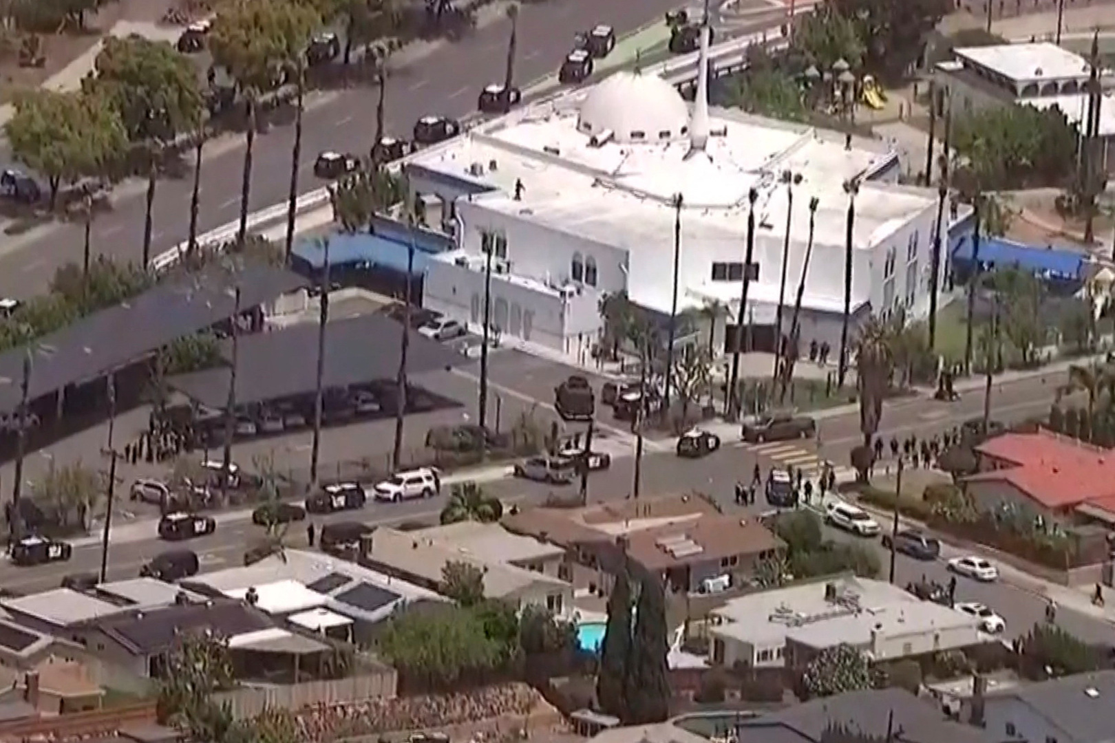 Video thumbnail for Police respond to shooting at US mosque