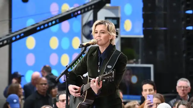 Video thumbnail for NY: Today Show Citi Concert Series Featuring Brandi Carlile 5.