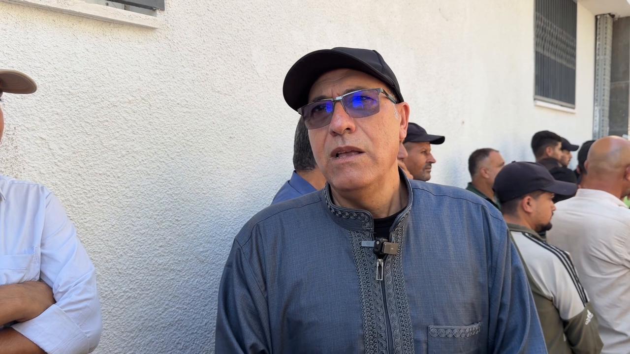 Video thumbnail for Funeral held for Palestinian killed by Israeli sniper fire in Gaza.