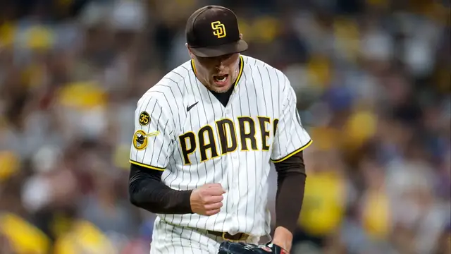 Video thumbnail for Padres's Strong Bullpen Could Carry Them Throughout Playoffs