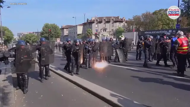 Video thumbnail for PARIS PROTEST: Firefighters Face Police, Say 'We Are Being Sent to Our Deaths' | Times Now World