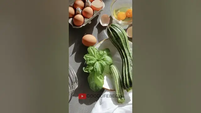 Video thumbnail for 10 Health and Nutrition Benefits of Zucchini #shorts #zucchini