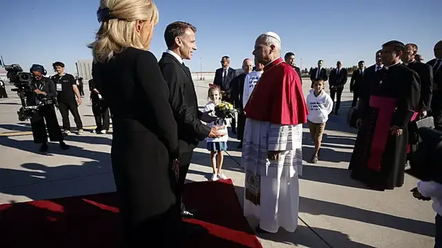 Video thumbnail for France welcomes Leo XIV at Orly Airport as bells sound nationwide