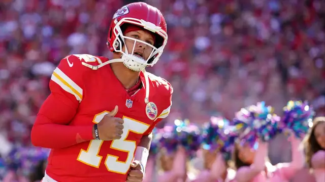 Video thumbnail for Chiefs vs. Seahawks Sunday Night Football Prediction
