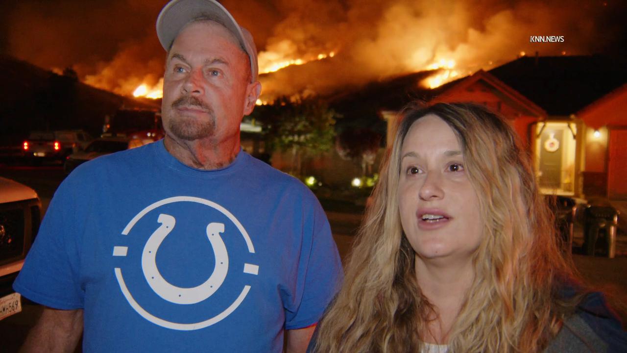 Video thumbnail for US, Los Angeles: Simi Valley Sandy Wildfire Day 2 Overnight With Sound On Tape.