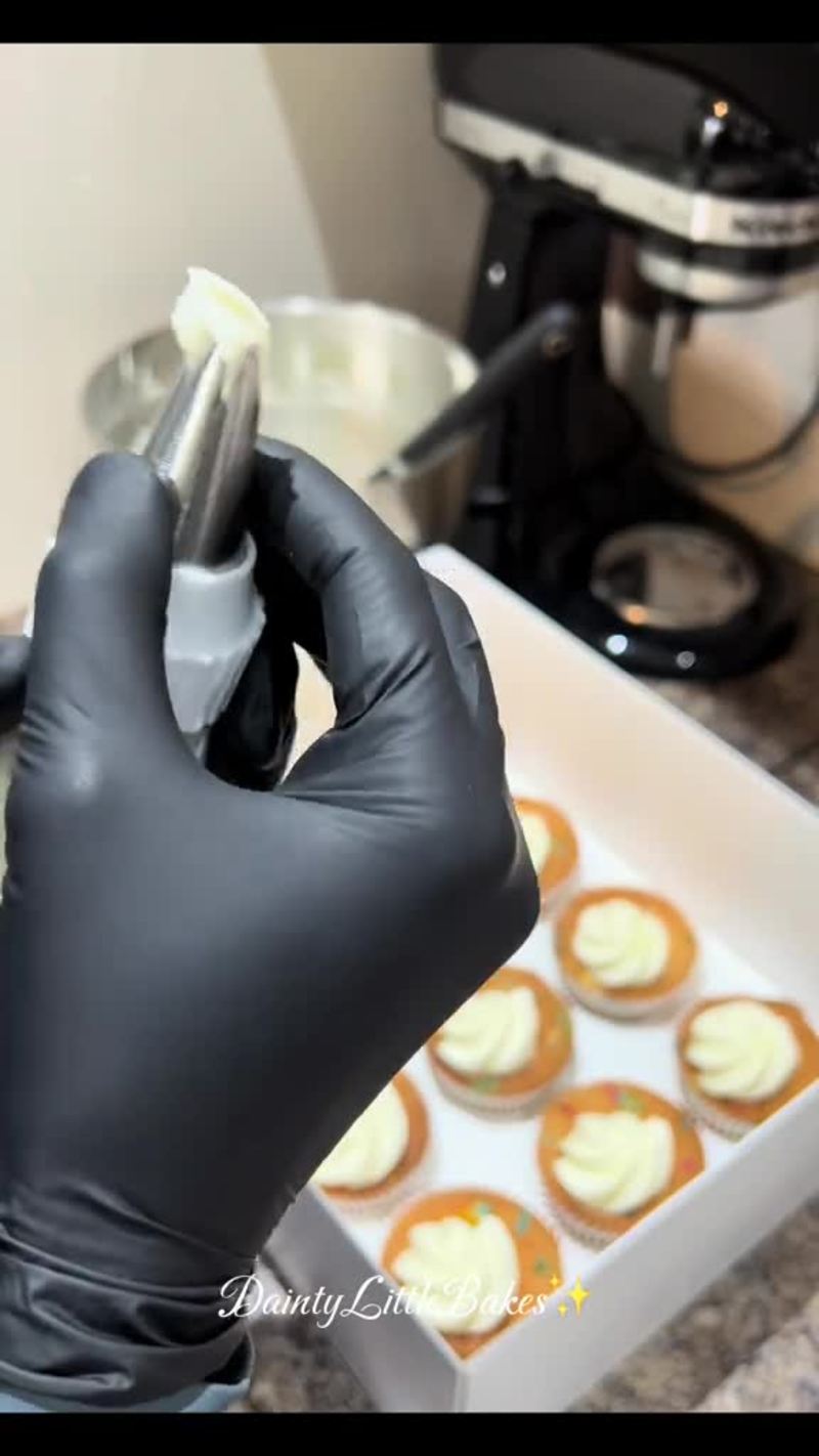 Video thumbnail for Elegant Buttercream Cupcakes with Wilton Piping Nozzles