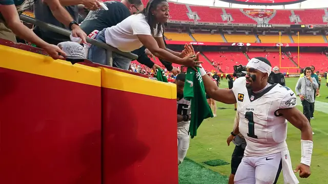 'Video thumbnail for Philadelphia Eagles Just Keep Taking Care of Business'