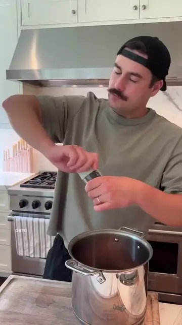 Video thumbnail for Spicy Curry Chicken Salad  Packed with extra protein by swapping out the mayo yogurt for cottage(720P HD)