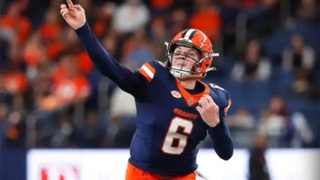 Video thumbnail for Kyle McCord Slices Up UConn