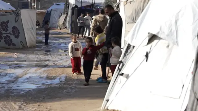 'Video thumbnail for Leading human rights lawyer speaks out on Israel war crimes suspects'