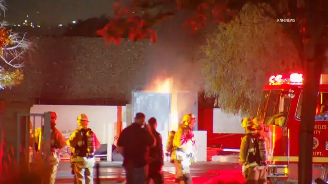Video thumbnail for US, Los Angeles: Baldwin Park Overnight Vault Fire Knocks Out Power To Area.