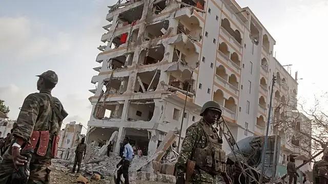 Video thumbnail for UN Security Council agrees to extend African Union peacekeeping mission in Somalia for another year