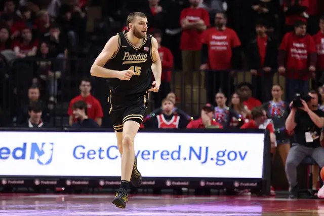 Video thumbnail for Who Is the Number One Team in the Country?