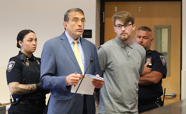 Video thumbnail for Man pleads guilty to DWI crash that killed Nassau officer, faces up to 22 years in prison