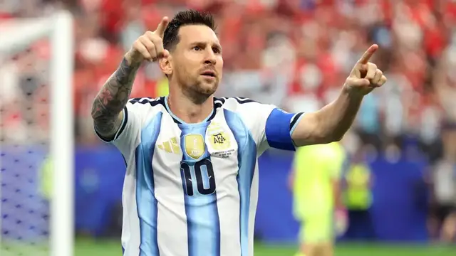 Video thumbnail for Messi becomes World Cup all-time goal scorer in game against Austria