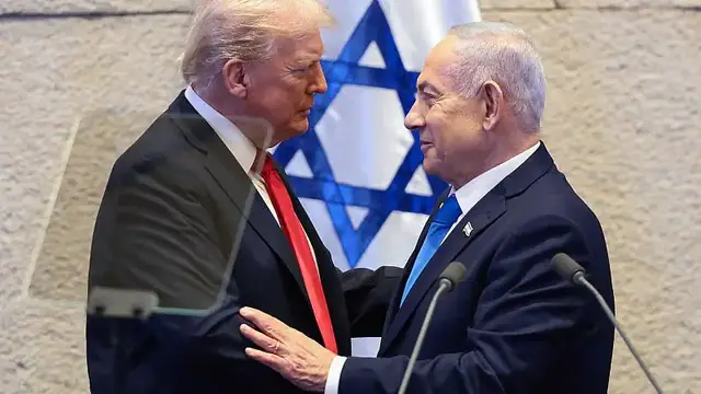 'Video thumbnail for Trump lauds "historic dawn of a new Middle East" as 20 Israeli hostages freed'