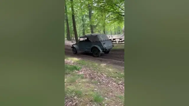 Video thumbnail for Aew vehicles roaming the tracks at Militracks.