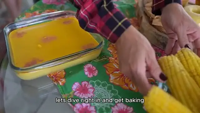 Video thumbnail for Romanian Walnut Buttercream Cake