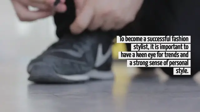 Video thumbnail for How To Be A Fashion Stylist