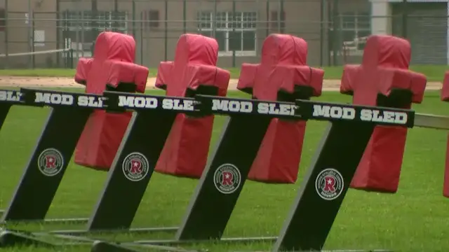 Video thumbnail for Amityville looks to rebuild after pulling the plug on varsity football