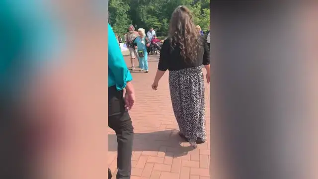 Video thumbnail for Woman Meets Mom Of Heart Donor Who Saved Her Life In Emotional First Meeting | Happily TV