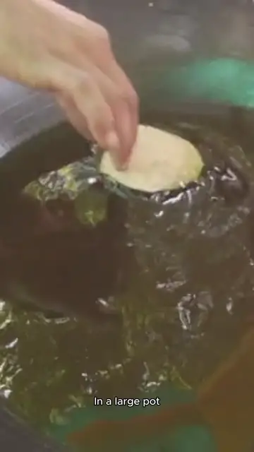 Video thumbnail for fish head soup recip