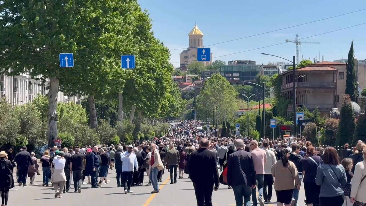 Video thumbnail for Georgia: Georgians march in Tbilisi to mark Family Sanctity Day.