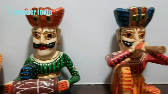 Video thumbnail for Glimpses of Chor Bazaar Mumbai - one of the largest flea markets in India