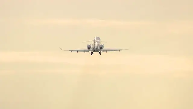 Video thumbnail for Teterboro Airport plots expansion as neighboring cities urge flight path changes