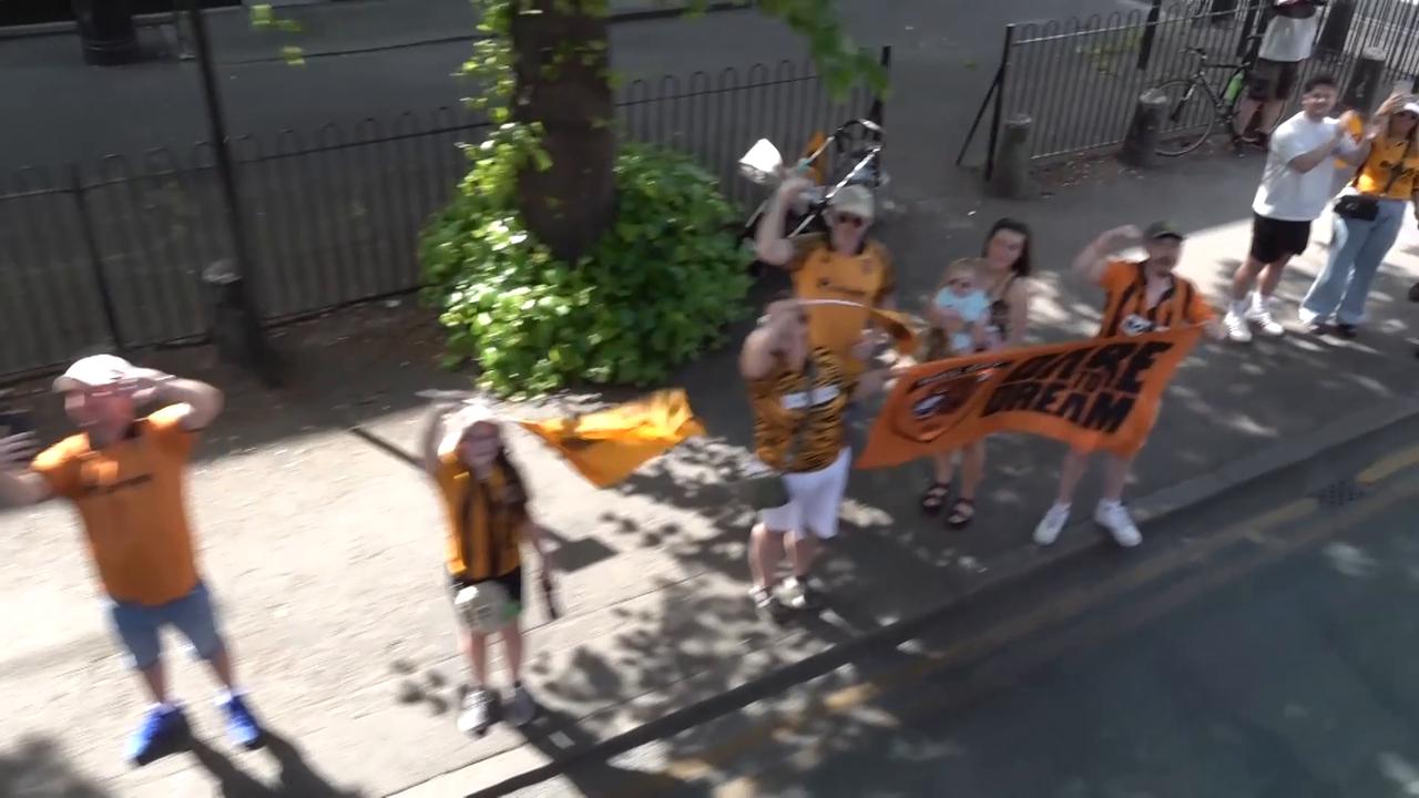 Video thumbnail for US: Hull City celebrate Premier League promotion with fans in UK.