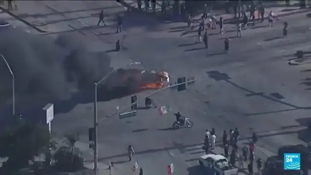 Video thumbnail for Protesters rally against immigration agents for second day in LA