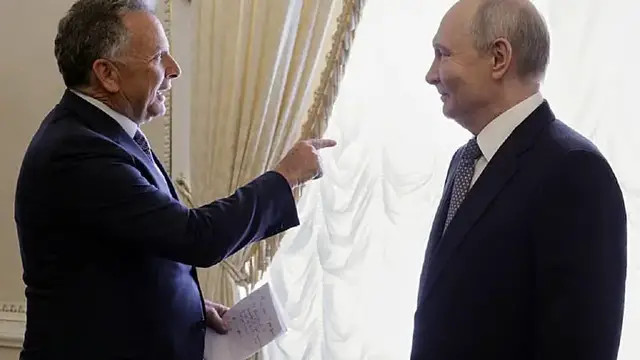 Video thumbnail for Russia frees imprisoned American teacher as Putin meets Trump’s envoy for Ukraine peace talks