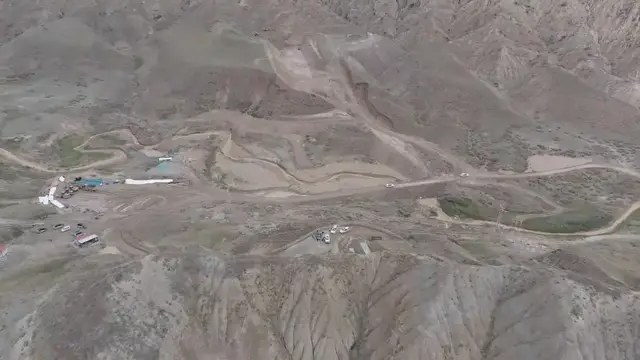Video thumbnail for Kyrgyzstan: China-Kyrgyzstan-Uzbekistan railway marks milestone as first tunnel on Kyrgyz section drilled through.