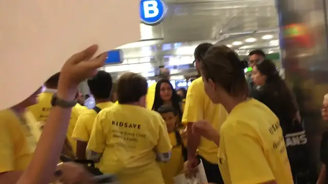 Video thumbnail for Heartwarming Moment Orphan Finds Out Family In The U.S. Want To Adopt Him | Happily TV
