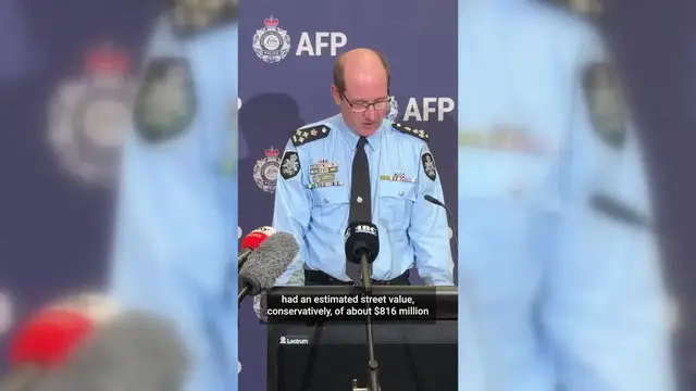 Video thumbnail for Australia: Australian police recover 2.7 tons of cocaine in country's 'largest ever' drug bust.