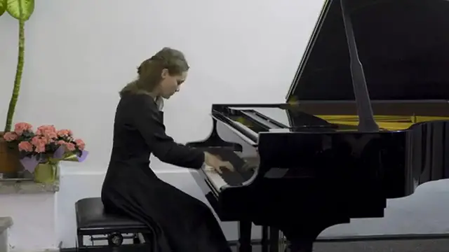 Video thumbnail for BEUDEAN ILINCA MARIA F. Chopin Grande valse brilliante op 34 no 1