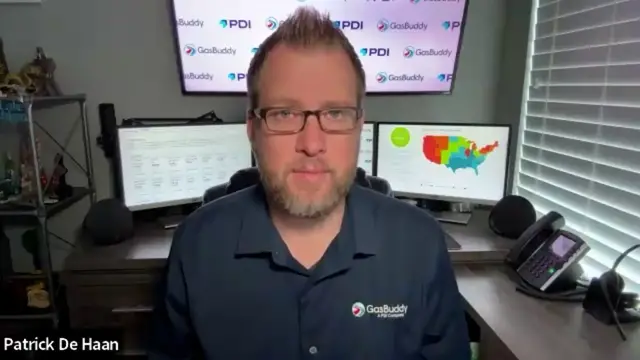 Video thumbnail for Analysts predict no US petrol price drop until 2027
