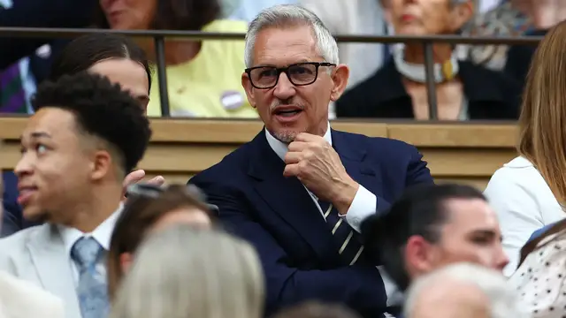 Video thumbnail for British presenter Gary Lineker steps down over anti-Semitism row