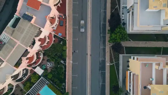 Video thumbnail for Minecraft Earth AR Features