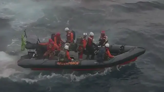 Video thumbnail for Proteste gegen Ölbohrungen von Greenpeace 2014