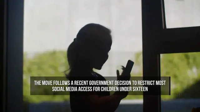 Video thumbnail for UK Weighs New Rules to Boost Trusted News Online.