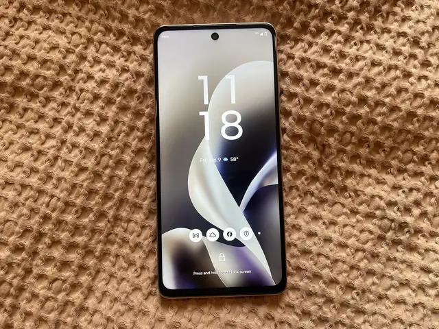 Video thumbnail for Unboxing the $300 Moto G Power for 2026 in Pantone Pure Cashmere