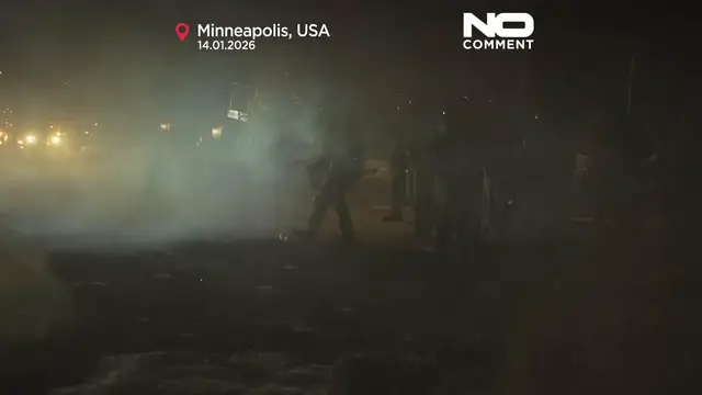 Video thumbnail for USA: Protests erupt in Minneapolis after ice agents shoot man in the leg
