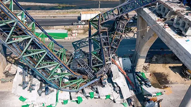 Video thumbnail for Another crane collapse near Bangkok raises safety concerns in Thailand