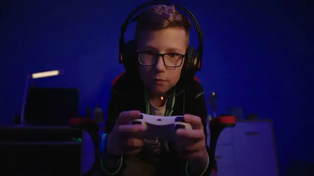 Video thumbnail for Minecraft Ultra-Realistic Shaders