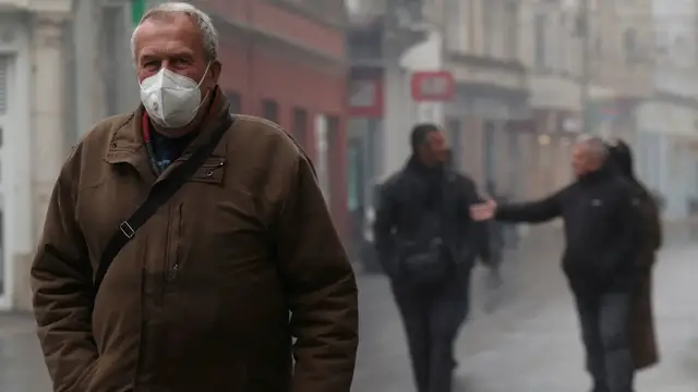 Video thumbnail for Sarajevo air pollution: Officials urged to clean up the air quality