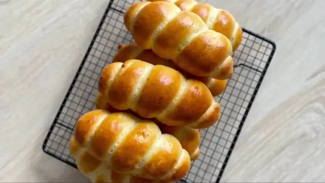 'Video thumbnail for Fluffy Homemade Sausage Rolls – Soft, Golden & Juicy!'